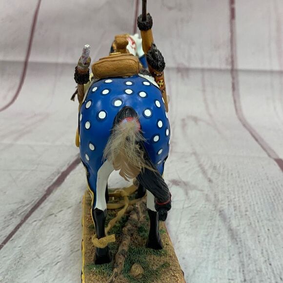 The Trail of Painted Ponies Woodland Hunter 3E/9031 Collectible Model Horse - Picture 14 of 15